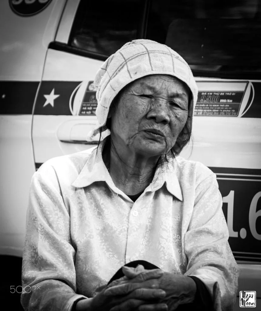 Black and white - ảnh của Ngài Moon