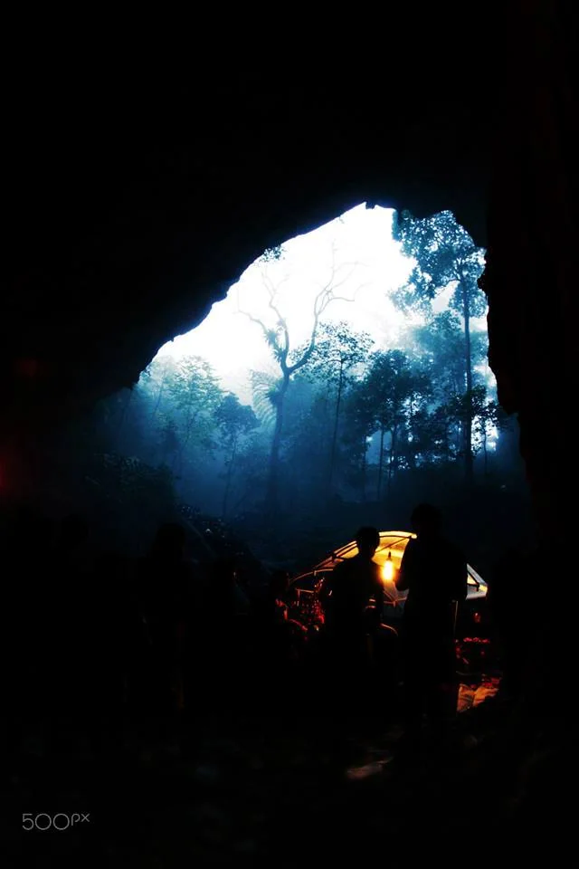Cave - ảnh của Ngài Moon
